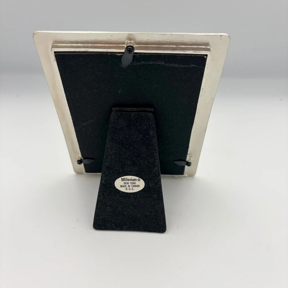Millenium New York Silver Tone Love Photo Frame‎ Tabletop Display